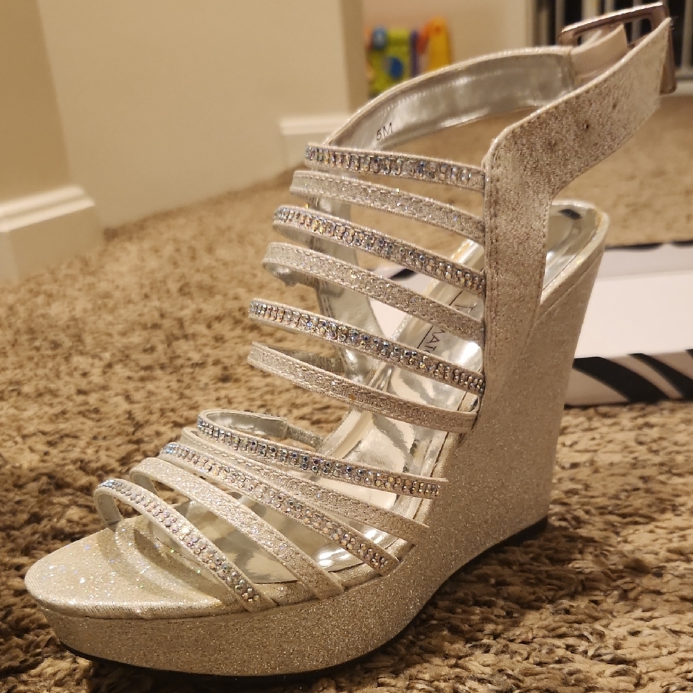 Hot Tomato Glittering Silver Wedge Sandals
